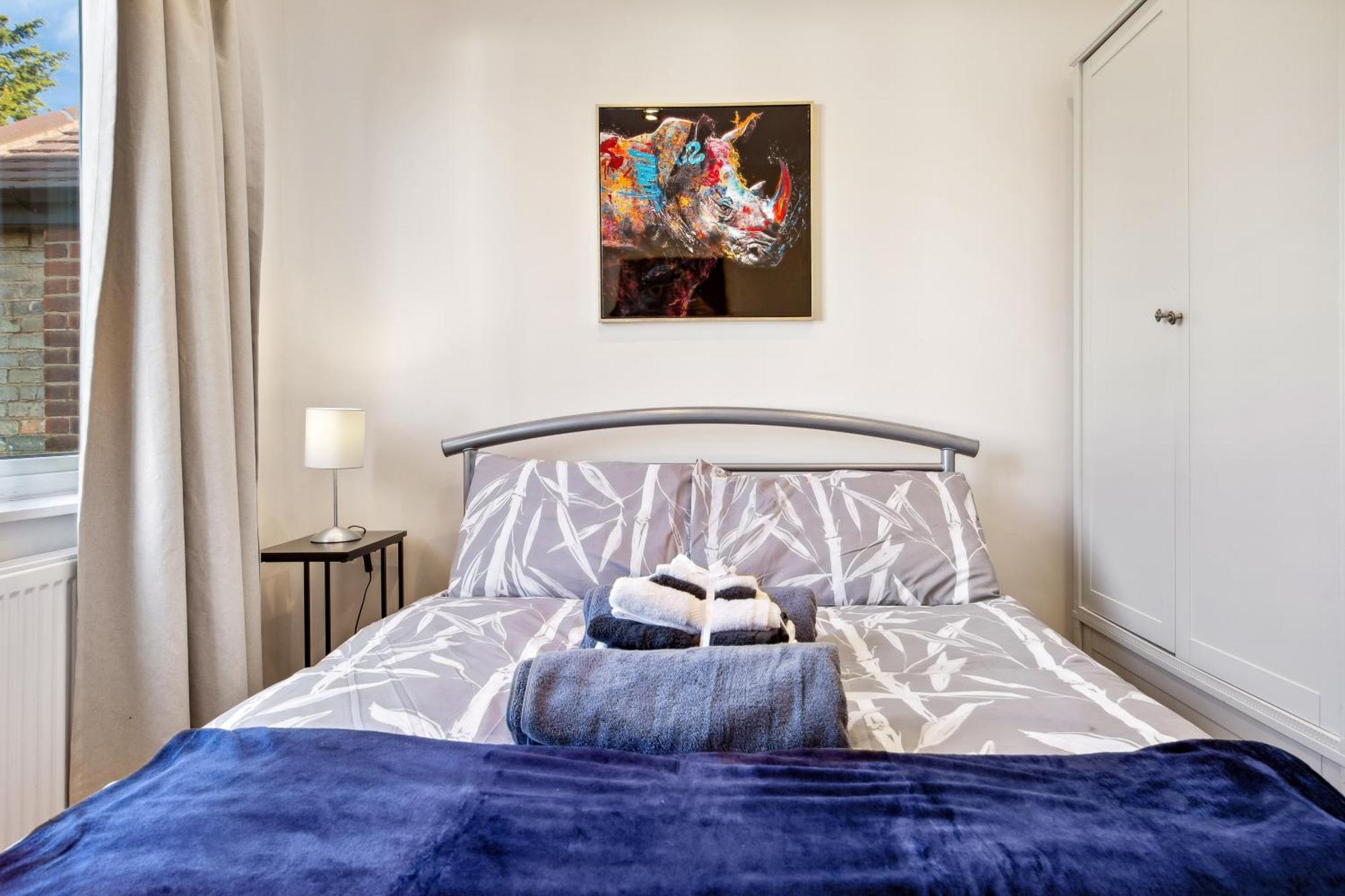Stylish 4 Bed 2 Bath Nw Londra