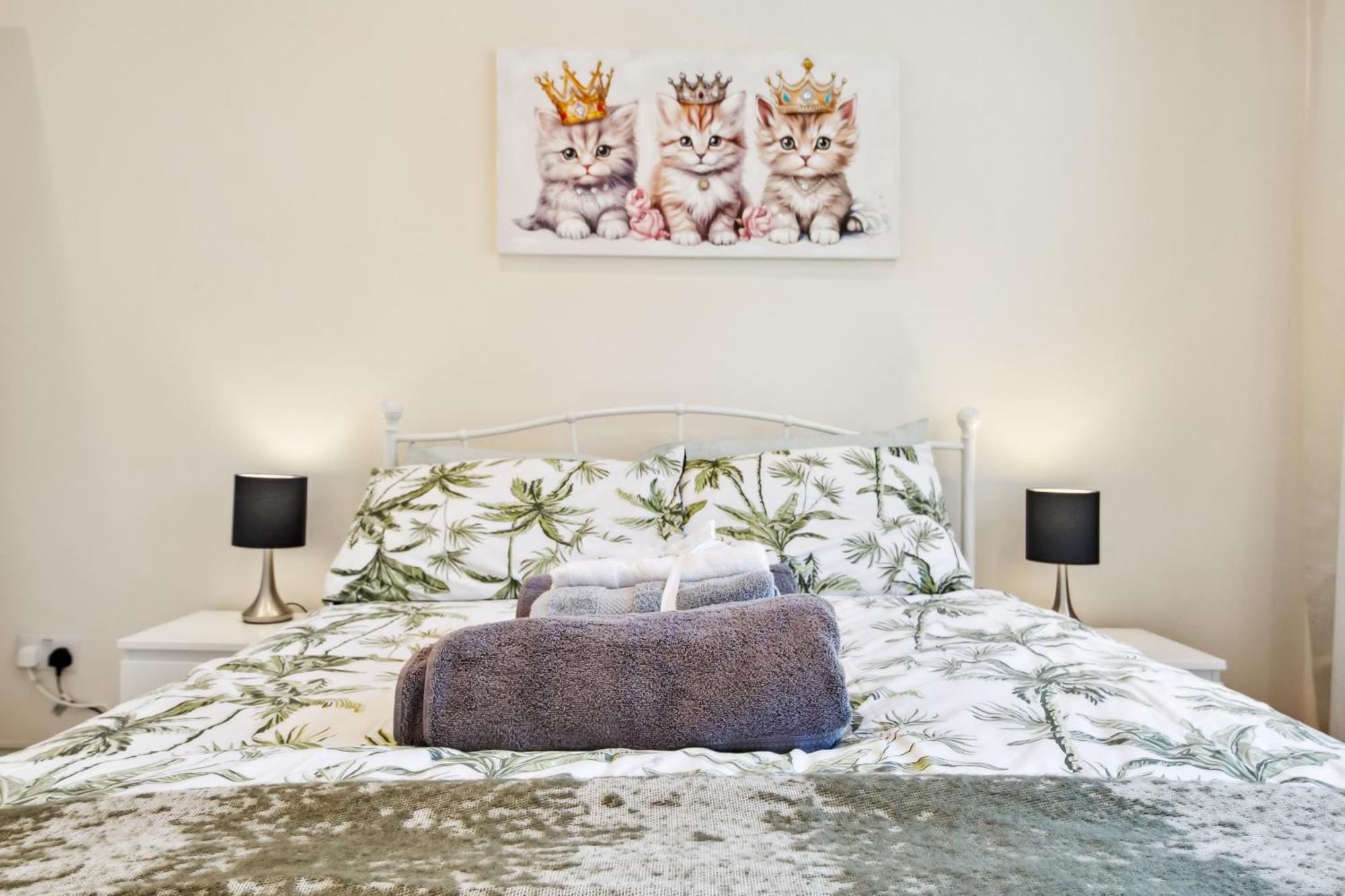 Apartment Stylish 4 Bed 2 Bath Nw London